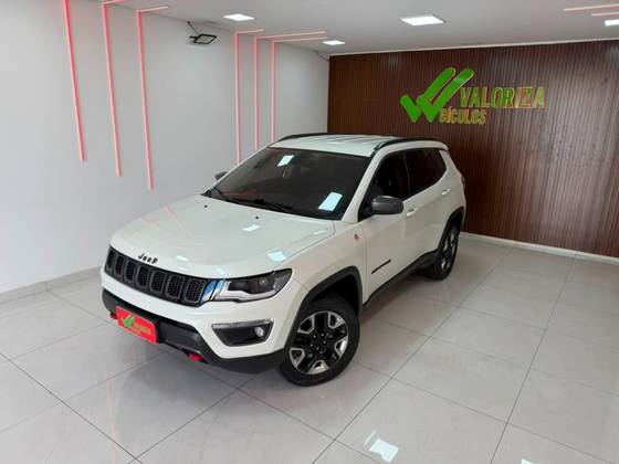JEEP COMPASS 2.0 16V DIESEL TRAILHAWK 4X4 AUTOMÁTICO JEEP COMPASS 2.0 16V DIESEL TRAILHAWK 4X4 AUTOMÁTICO